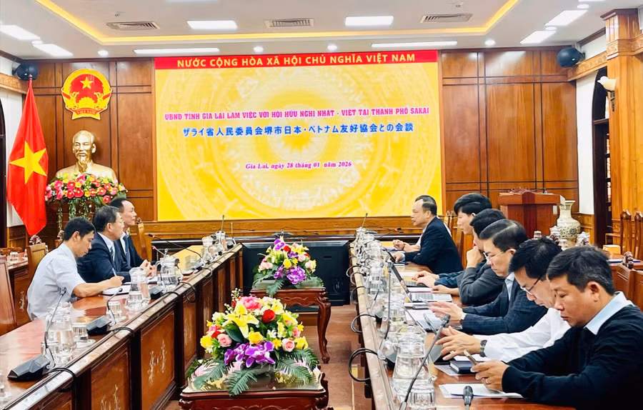quang-canh-hoi-nghi.jpg