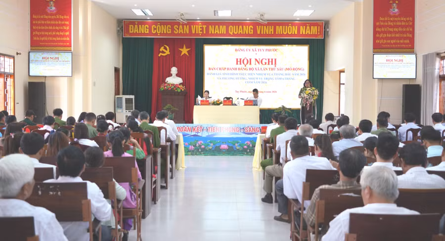 dang-bo-xa-tuy-phuoc-to-chuc-hoi-nghi-lan-thu-6-mo-rong.jpg