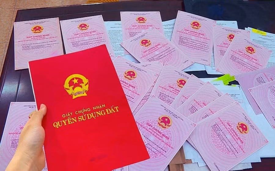 tinh-doi-thanh-thanh-pho-truc-thuoc-trung-uong-nhung-giay-to-nao-nguoi-dan-khong-can-doi-ngay.jpg