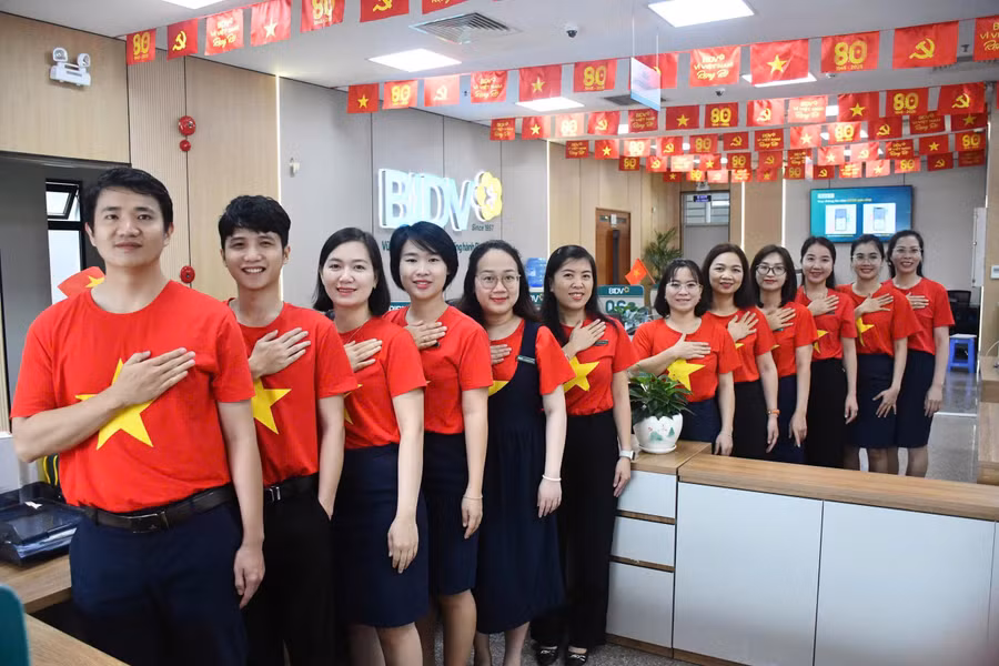 the-he-tre-cua-bidv-giu-vung-tinh-than-yeu-nuoc-quyet-tam-hoan-thanh-xuat-sac-nhiem-vu-duoc-giao.jpg