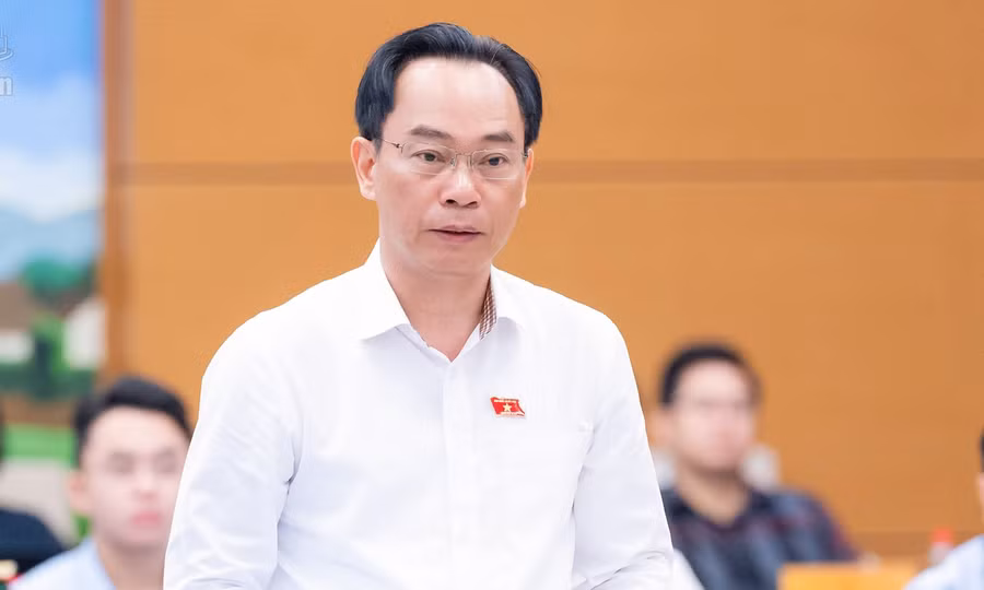 bo-truong-bo-gddt.jpg