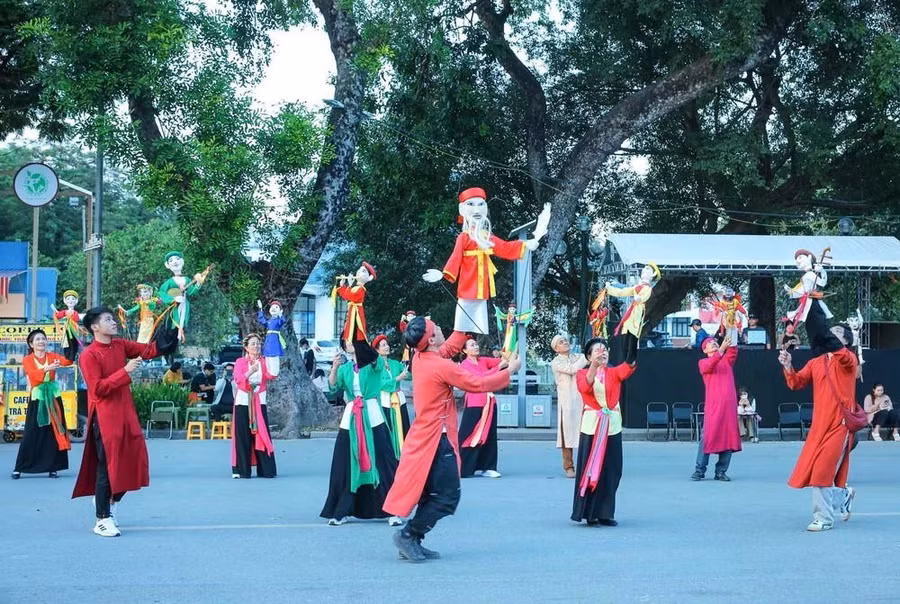 cuoi-thang-9-ha-noi-co-gi-dac-biet.jpg