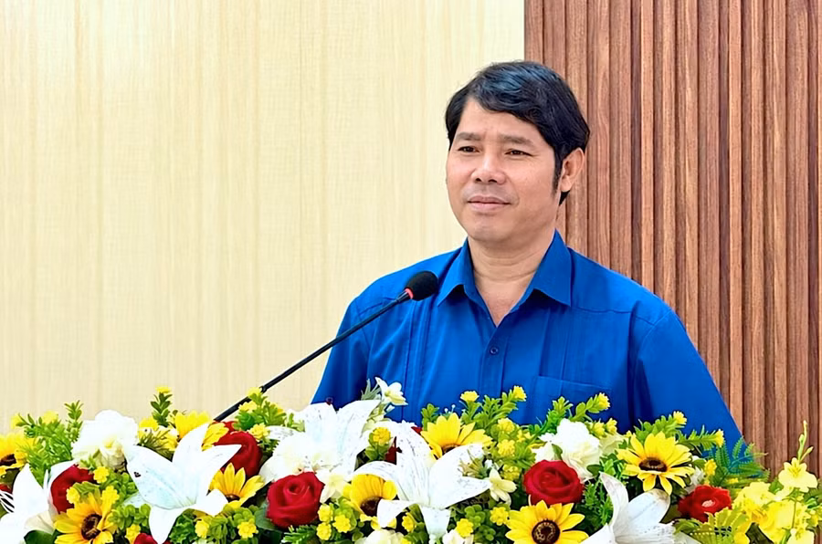 uy-vien-ban-thuong-vu-tinh-uy-pho-chu-tich-thuong-truc-uy-ban-mttq-viet-nam-tinh-gia-lai-tran-minh-son-phat-bieu-chi-dao-hoi-nghi.jpg