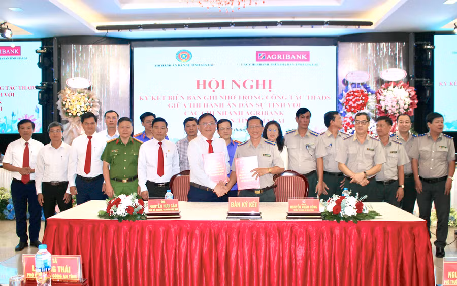 thi-hanh-an-dan-su-tinh-gia-lai-ky-ket-ban-ghi-nho-phoi-hop-voi-cac-chi-nhanh-ngan-hang-agribank-tren-dia-ban-tinh.jpg