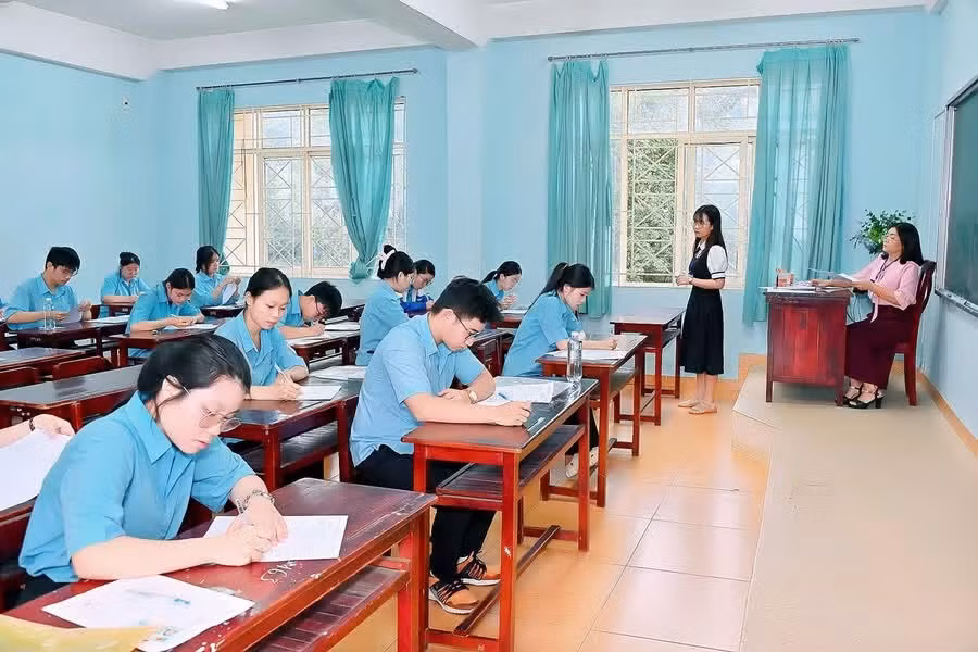 lich-su-co-so-thi-sinh-dang-ky-du-thi-nhieu-nhat-trong-cac-mon-tu-chon-thi-tot-nghiep-thpt.jpg