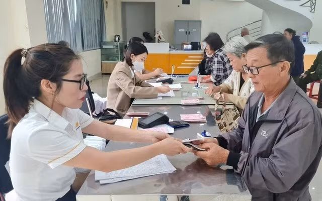 tu-hom-nay-5-10-them-quyen-loi-cho-nguoi-khong-co-luong-huu-lam-ho-so-the-nao.jpg