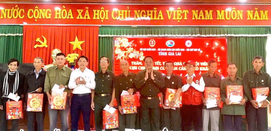tang-qua.jpg