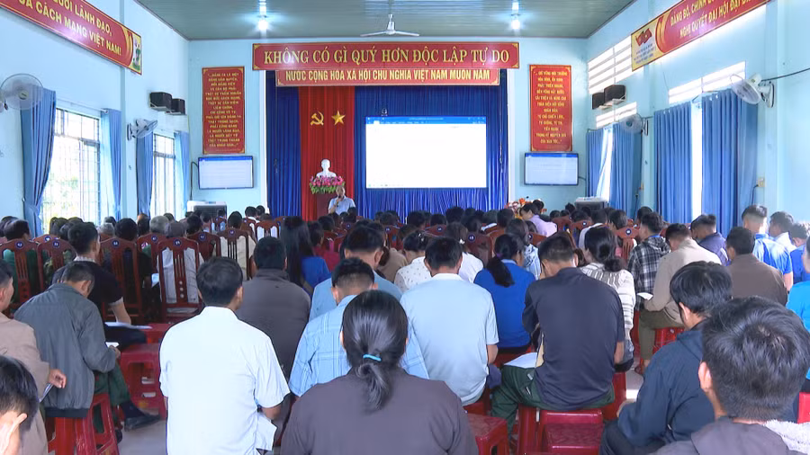 quang-canh-ngay-hoi-cong-dan-voi-phap-luat-tai-cum-3-xa-ia-puch-tinh-gia-lai.jpg