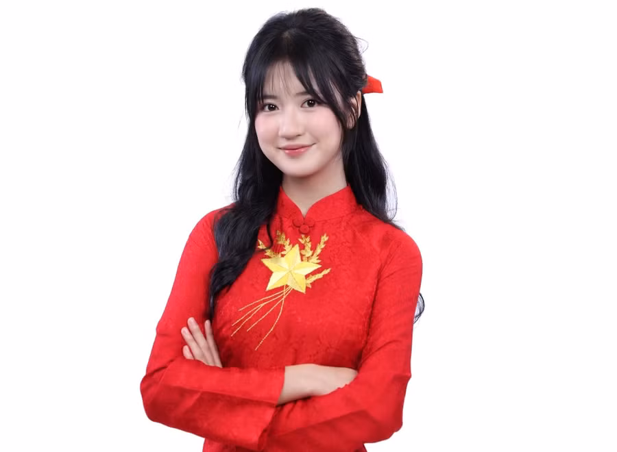 do-tue-anh-hoc-sinh-lop-12-chuyen-tieng-trung-truong-thpt-chuyen-chu-van-an.jpg