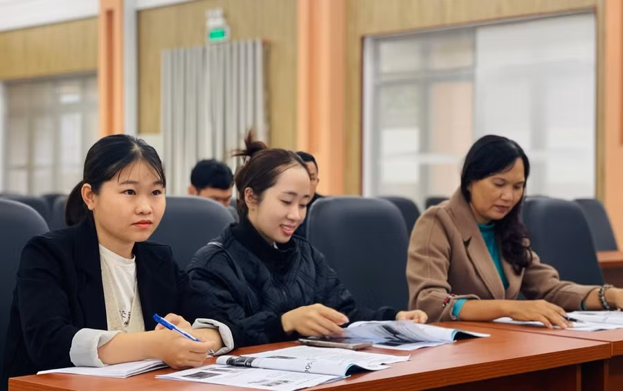 dai-bieu-tham-du-tap-huan-pho-bien-kien-thuc-ve-truy-xuat-nguon-goc-san-pham-hang-hoa.jpg