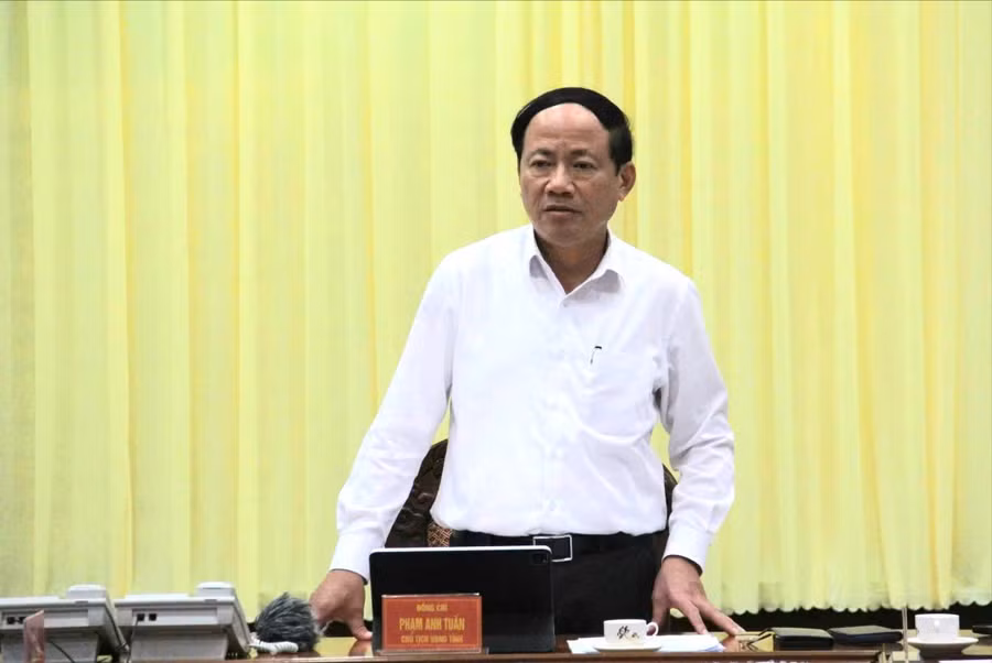 chu-tich-ubnd-tinh-pham-anh-tuan-phat-bieu-ket-luan-buoi-lam-viec.jpg
