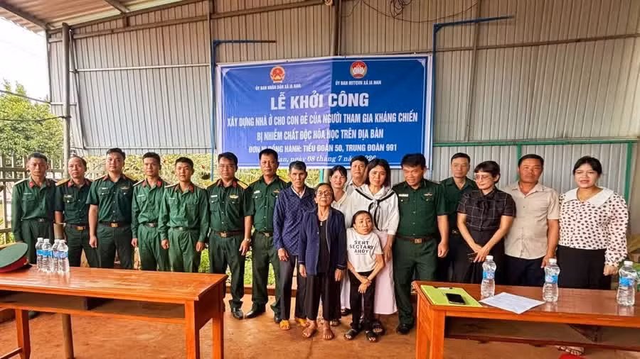 gia-lai-duoc-bieu-duong-trong-ho-tro-xoa-nha-tam-cho-con-de-nguoi-hoat-dong-khang-chien-nhiem-chat-doc-hoa-hoc.jpg