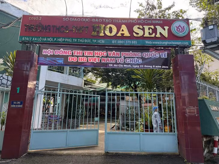 da-dong-hoc-phi-nhung-truong-chua-du-dieu-kien-hoat-dong-quyen-loi-cua-phu-huynh-va-hoc-sinh-ra-sao.jpg