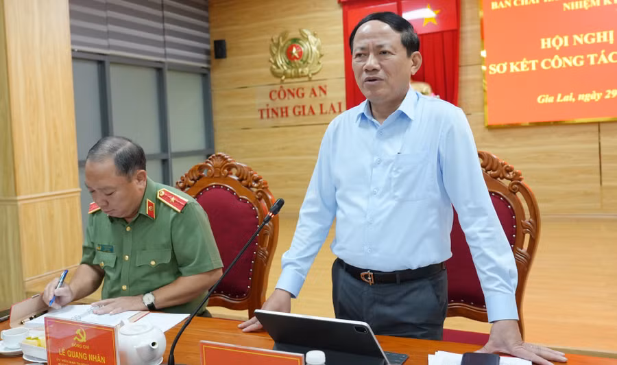 Chủ tịch UBND tỉnh Phạm Anh Tuấn phát biểu chỉ đạo tại hội nghị. Ảnh: Lê Ánh