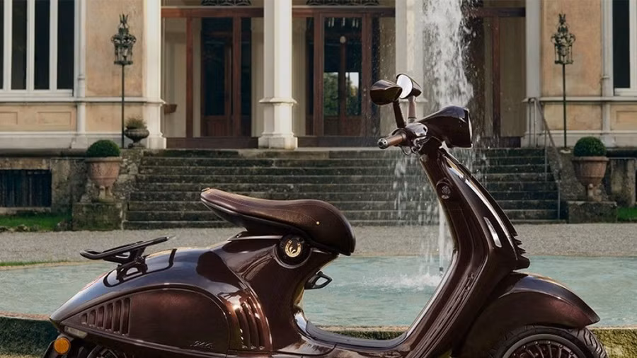 vespa-946-horse-2026-fullandvesp.jpg