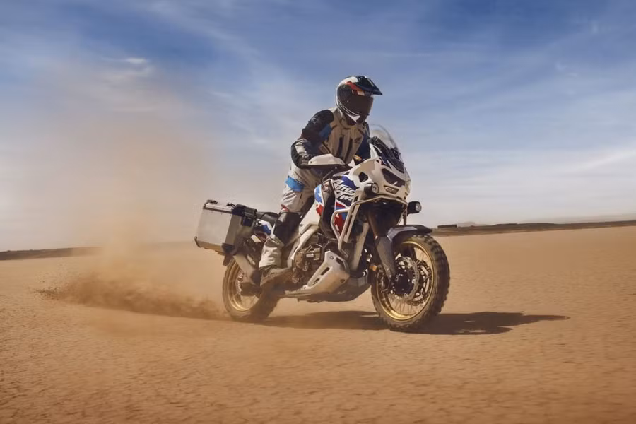 xehay-crf1100l-250225-4.jpg