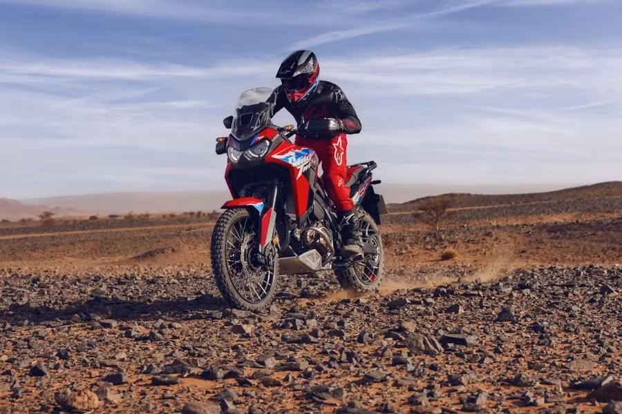 xehay-crf1100l-250225-11.jpg
