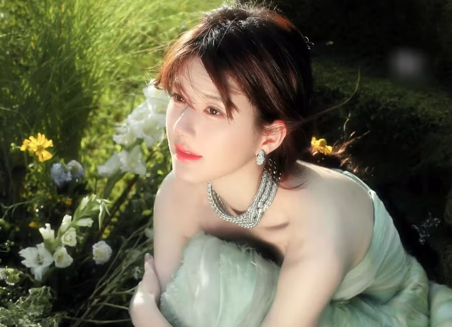 Sự nghiệp của Triệu Lộ Tư ngưng trệ suốt 8 tháng qua vì bệnh tật.