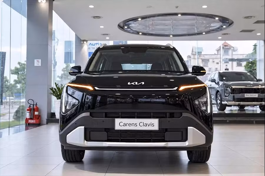 kia-carens-clavis-2-137f.jpg