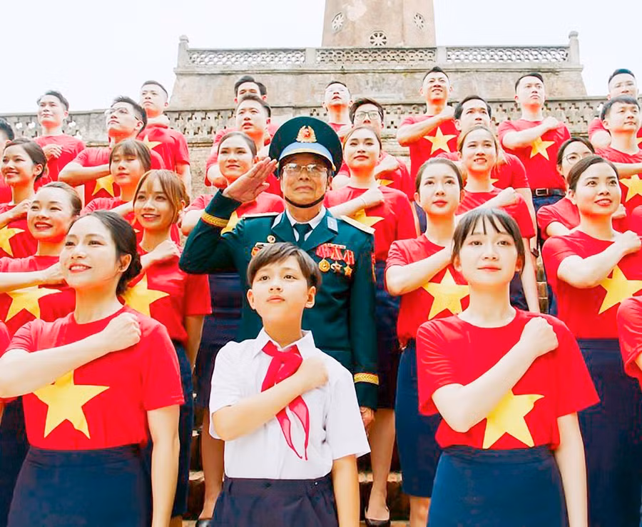 Hình ảnh trong MV “Việt Nam - Tự hào tiếp bước tương lai” truyền cảm hứng mạnh mẽ về một Việt Nam đoàn kết, hùng cường