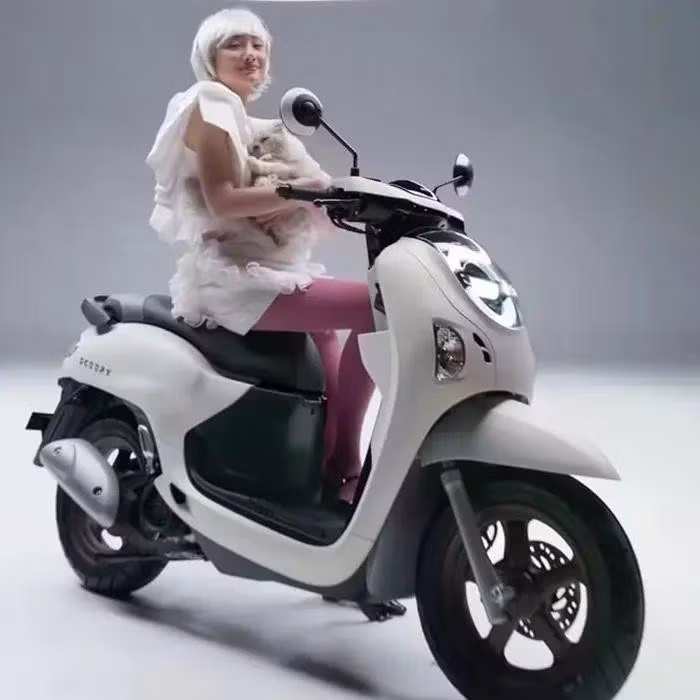 honda-scoopy.jpg