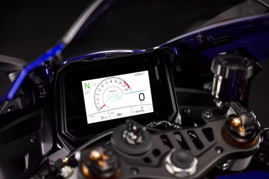 xedoisong-2025-yamaha-yzf-r9-6.jpg
