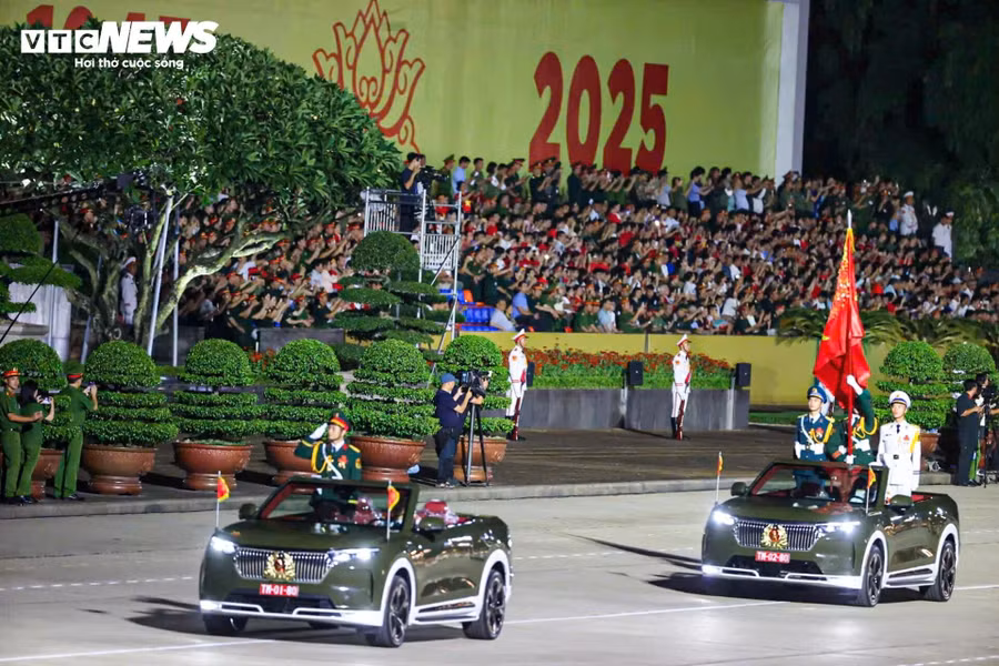 tong-hop-luyen-quang-truong-ba-d-1.jpg