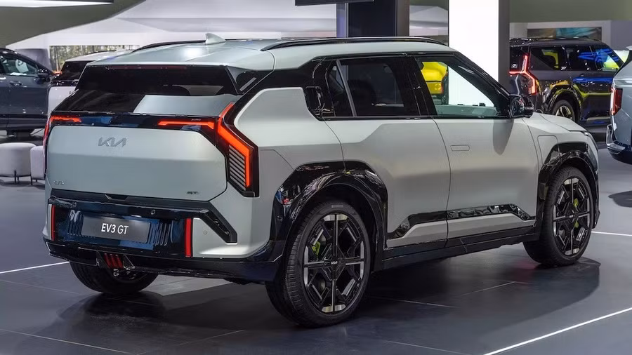 nghenhin-xedoisong-kia-gt-2.jpg