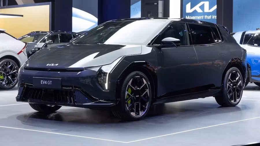nghenhin-xedoisong-kia-gt-5.jpg