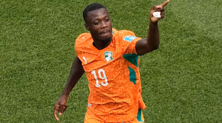 nicolas-pepe-an-mung-ban-thang.jpg
