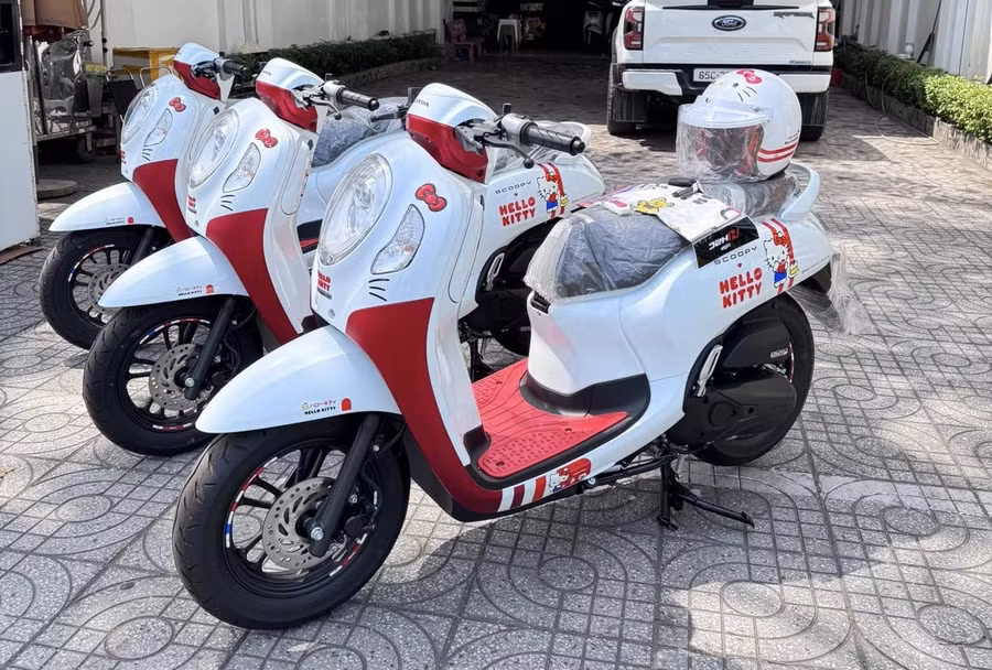 honda-scoopy-1.jpg