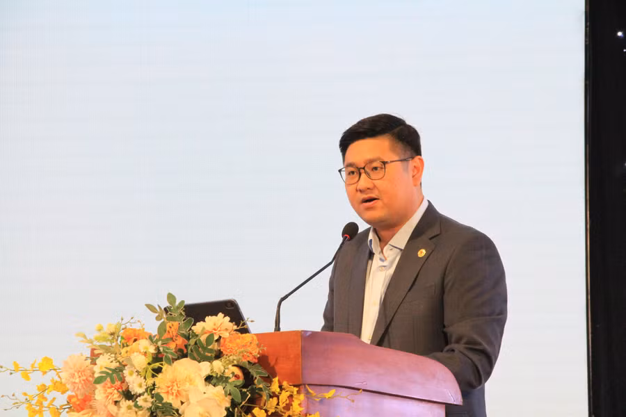 ong-vu-hong-quan-pho-chu-tich-hoi-doanh-nhan-tre-viet-nam-chu-tich-hoi-doanh-nhan-tre-tinh-gia-lai.jpg