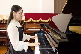 Nữ sinh Gia Lai trên hành trình theo đuổi ước mơ âm nhạc chuyên nghiệp.