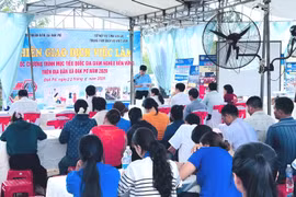 150 người lao động tham gia phiên giao dịch việc làm tại xã Đak Pơ