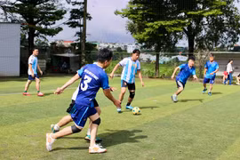 Gần 100 vận động viên tham gia Giải bóng đá 5 người phường Pleiku