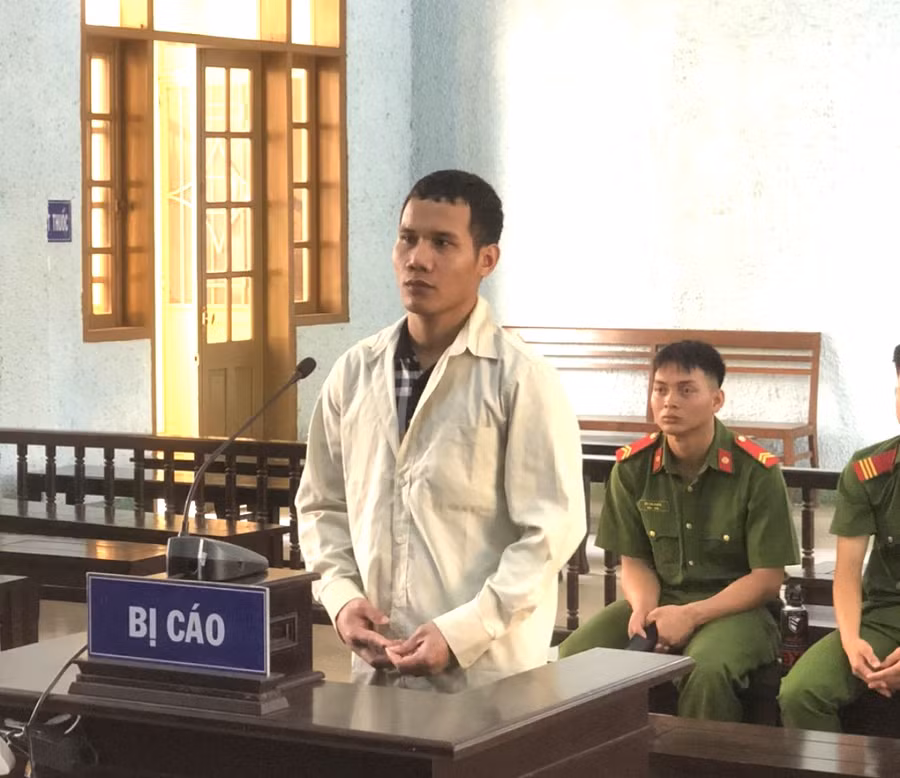 Bị cáo Siu Việt tại phiên tòa. Ảnh: R'Ô HOK Bị cáo Siu Việt tại phiên tòa. Ảnh: R'Ô HOK