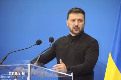 Tổng thống Ukraine Volodymyr Zelensky phát biểu trong một cuộc họp báo. Ảnh: Kyodo/TTXVN