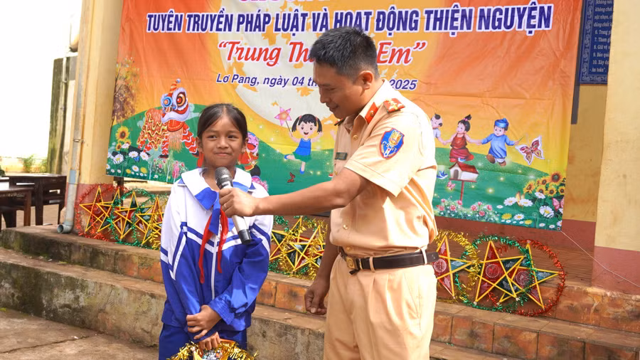 tuyen.jpg