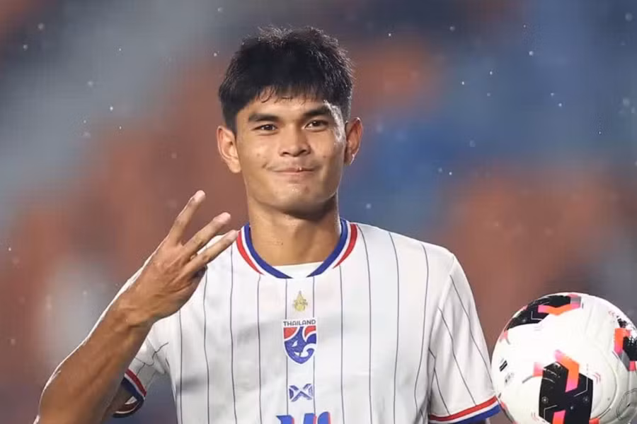 Teerasak tự tin Thái Lan sẽ vào chung kết FIFA ASEAN Cup.