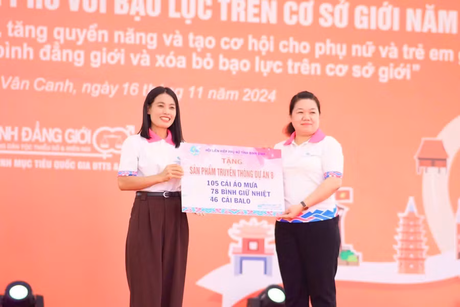 2-6809.jpg