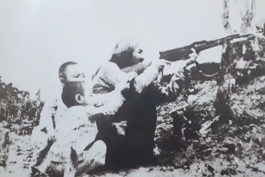 anh-tu-lieu.jpg