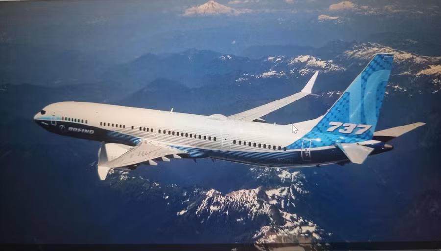 Chiếc 737-10 có sức chứa tối đa 230 hành khách. Ảnh: Reuters