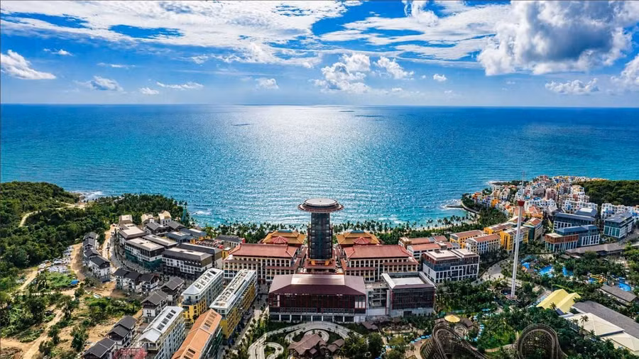 Toàn cảnh khu nghỉ dưỡng Rixos trên đảo Hòn Thơm. Ảnh: Hoàng Hà
