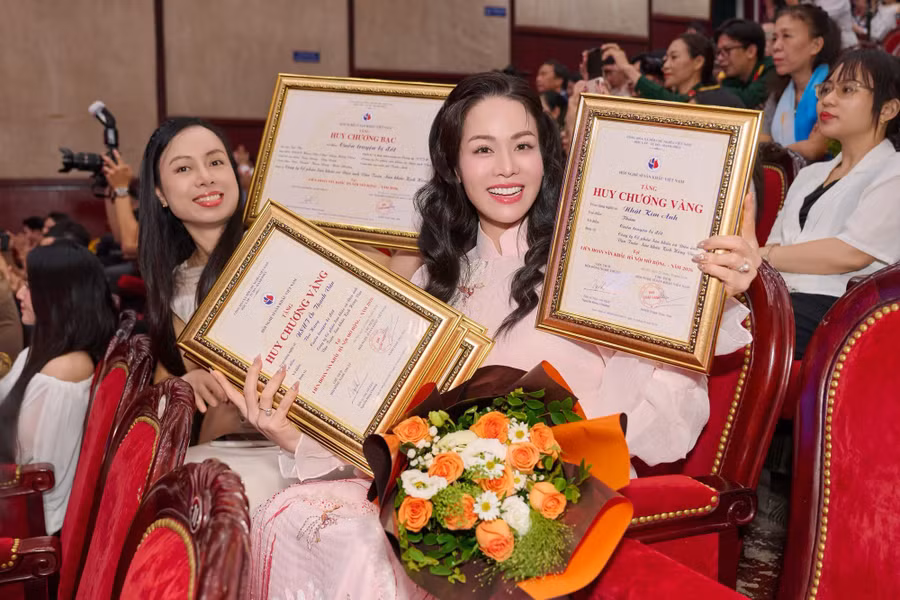 Nhật Kim Anh thắng lớn tại Liên hoan sân khấu Hà Nội mở rộng 2026. Ảnh: NVCC