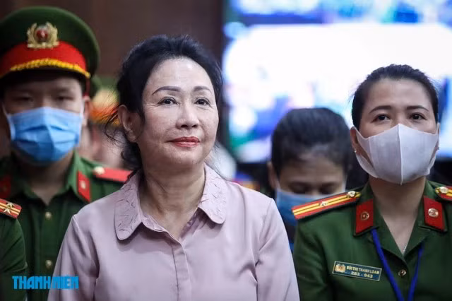 Bà Trương Mỹ Lan ngoài phải bồi hoàn hơn 30.000 tỉ đồng cho hơn 43.000 trái chủ, còn phải bồi thường cho SCB hơn 673.000 tỉ đồng. Ảnh: Nhật Thịnh
