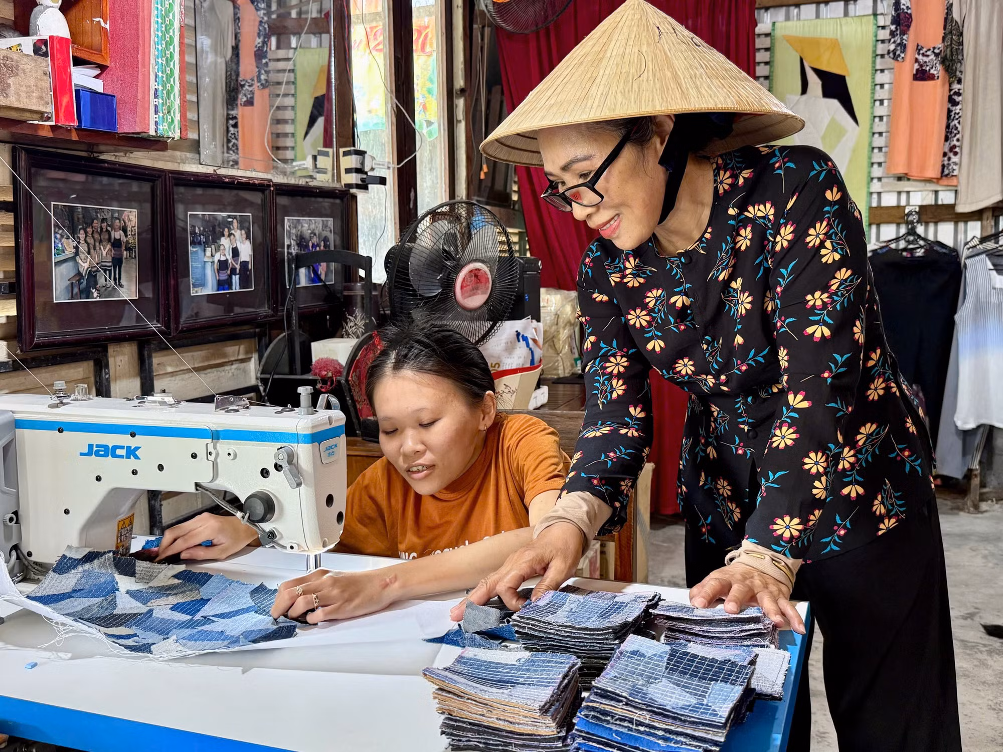 khi-nguoi-tre-ke-chuyen-di-san-bang-denim-1.jpg