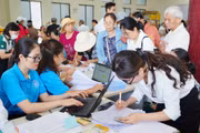 Đủ tuổi nghỉ hưu nhưng đóng BHXH chưa đủ 15 năm: Có thể nhận tiền hằng tháng thế nào?