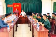 Phó Chủ tịch UBND tỉnh Gia Lai thăm, động viên cán bộ, chiến sĩ Đồn Biên phòng Mỹ An