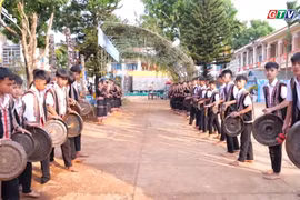Lớp học không tường: Giữ gìn truyền thống dân tộc từ ngày hội văn hóa