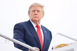 Tổng thống Trump lên tiếng về việc khôi phục Starlink tại Ukraine